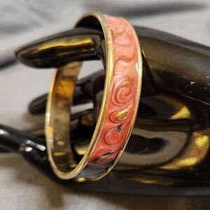 Vintage Enamel Bangle Bracelet Coral Black Aqua Swirl 2.75" Retro Jewelry